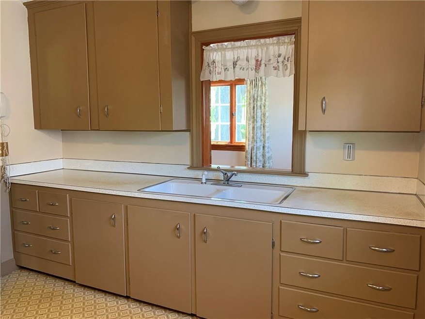 4 Harris Ave, Warren, RI 02885 - photo 1