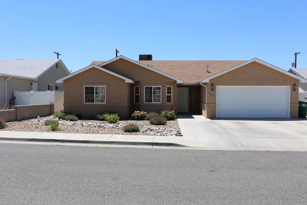 4201 Azalea St, Farmington, NM 87402 - photo 1