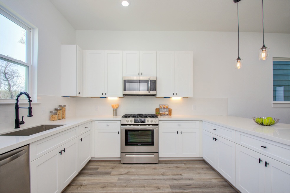 3407 Yellowstone Blvd, Houston, TX 77021 - photo 1