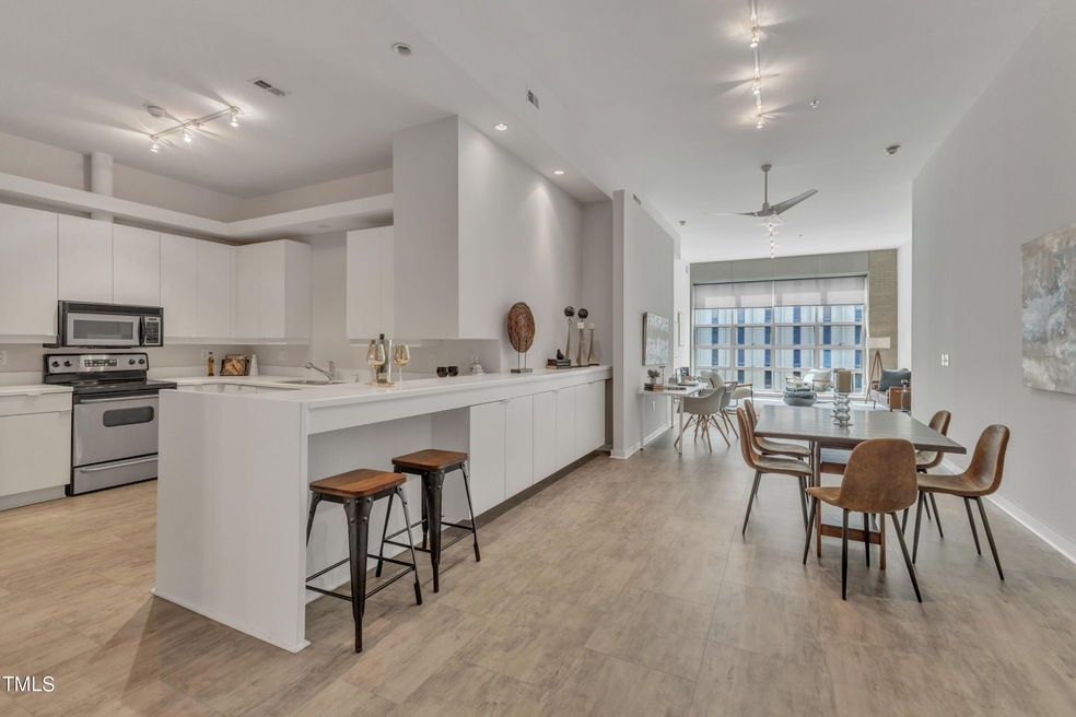 06-319 Fayetteville St 509-1