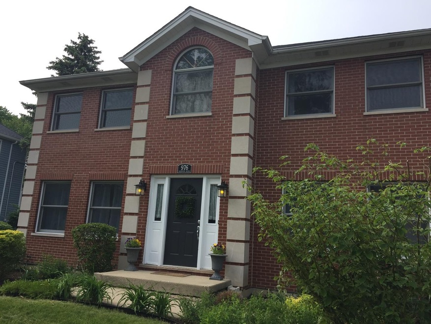 976 Greenview Ave, Des Plaines, IL 60016 - photo 1