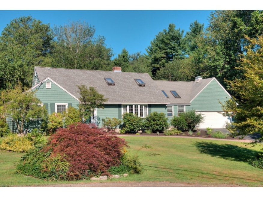 5 Pinewood Dr, Stratham, NH 03885 - photo 1