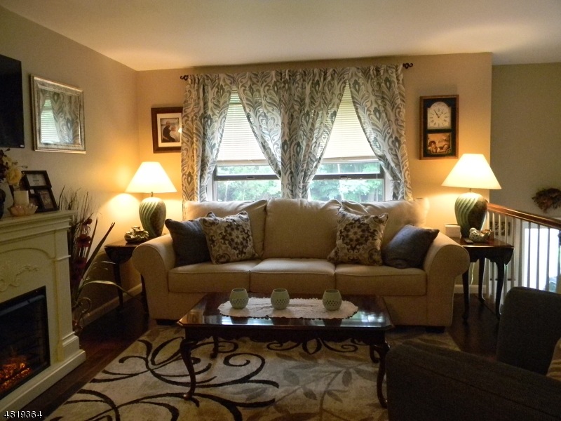 9 Pippin Ln, Hamburg, NJ 07419 - photo 1