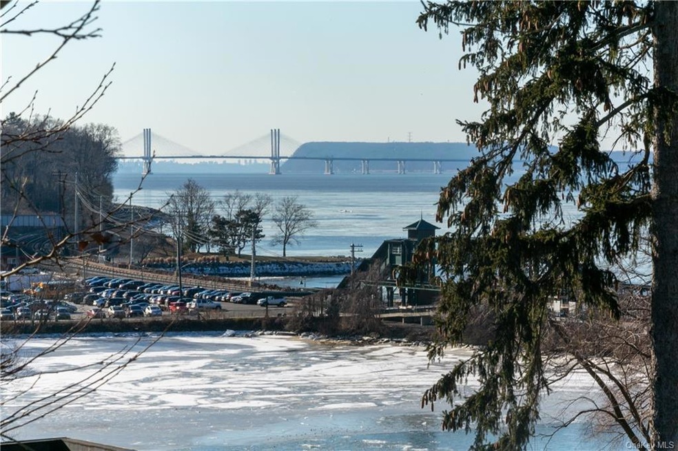 622 Kemeys Ave, Briarcliff Manor, NY 10510 - photo 1