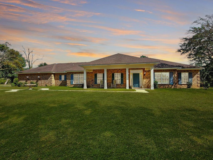 69 W Burnette Rd, Jayess, MS 39641 - photo 1