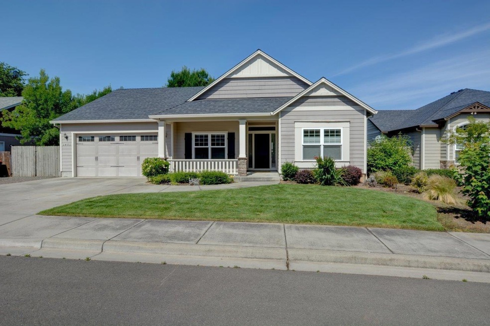 1471 Foxwood Dr, Medford, OR 97504 - photo 1