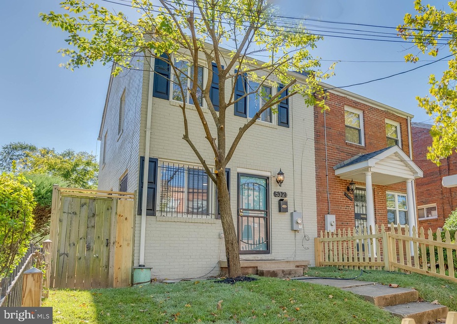 5321 Blaine St NE, Washington, DC 20019 - photo 1