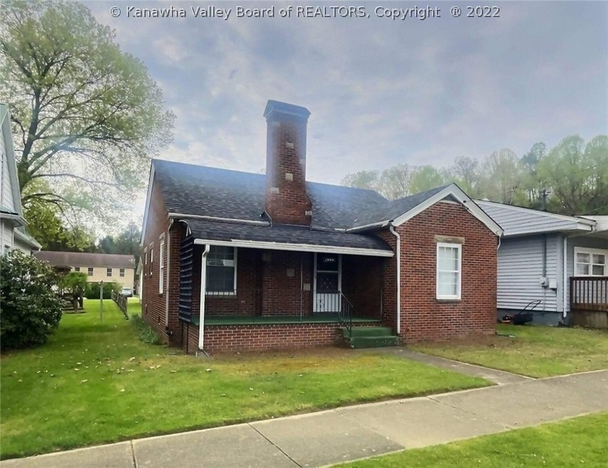 1444 Smith St, Milton, WV 25541 - photo 1