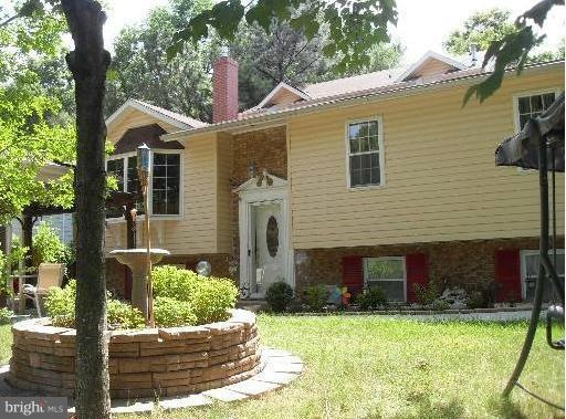 8806 Sylvania St, Lorton, VA 22079 - photo 1