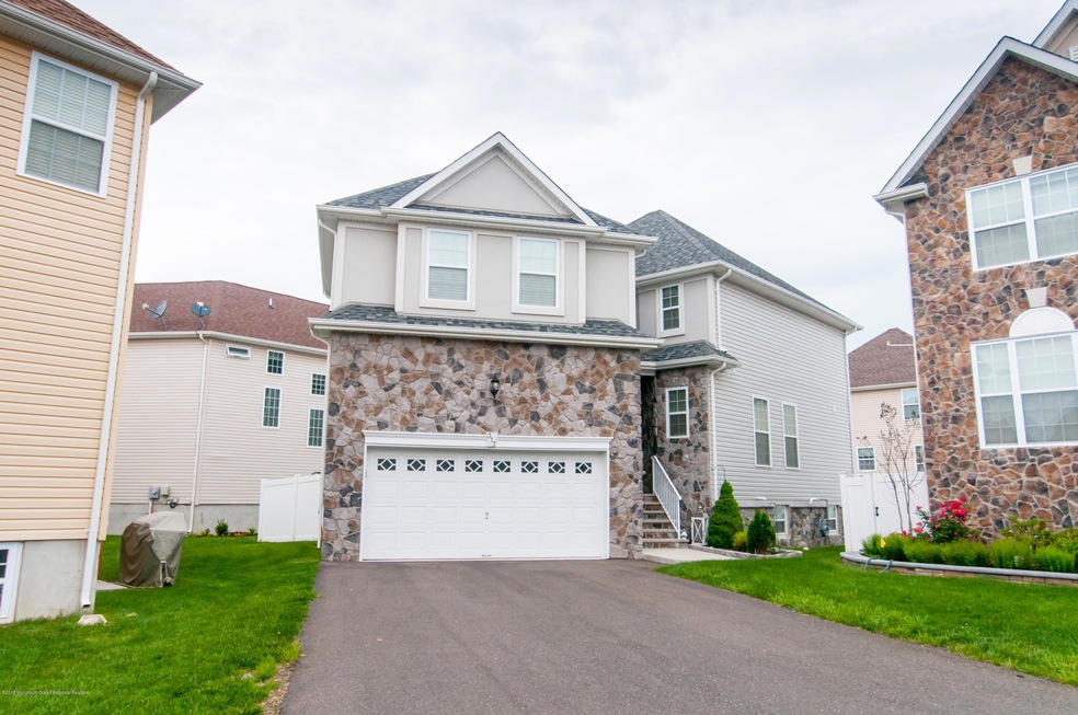 313 Morning Glory Dr, Monroe Township, NJ 08831 - photo 1