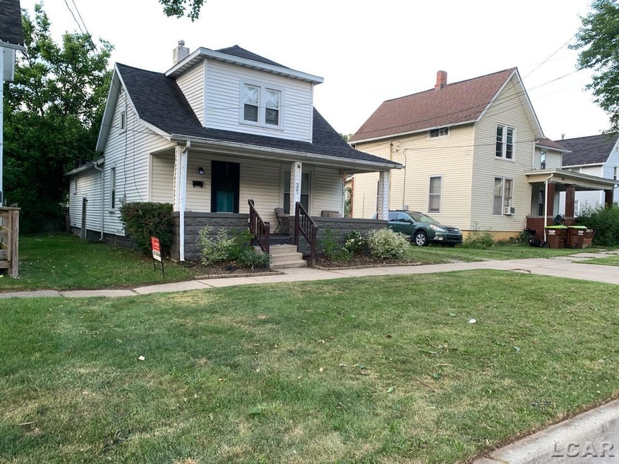 905 E Front St, Adrian, MI 49221 - photo 1