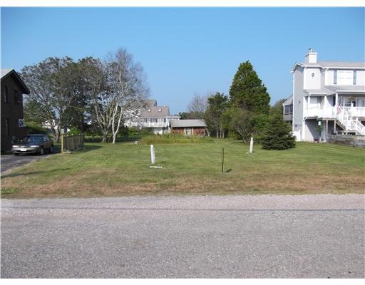 20 Collins Ave, Westerly, RI 02891 - photo 1