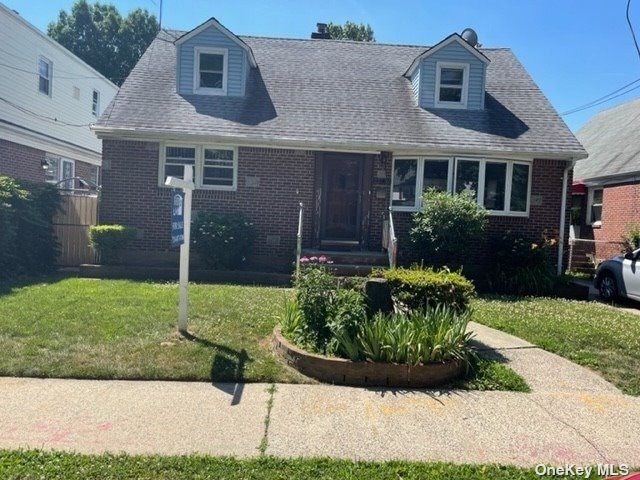 23732 93rd Ave, Bellerose, NY 11426 - photo 1