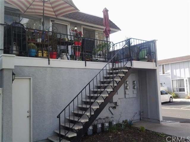 Great patio, relax and enjoy the open view in fron