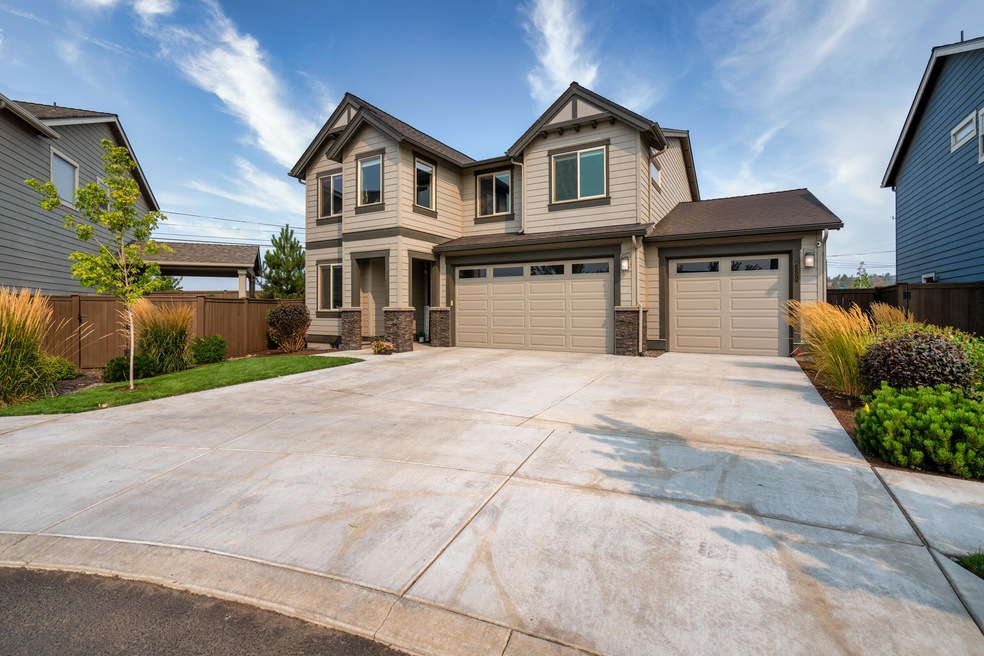 102_3775 Badger Ct_Pro Property Photos b