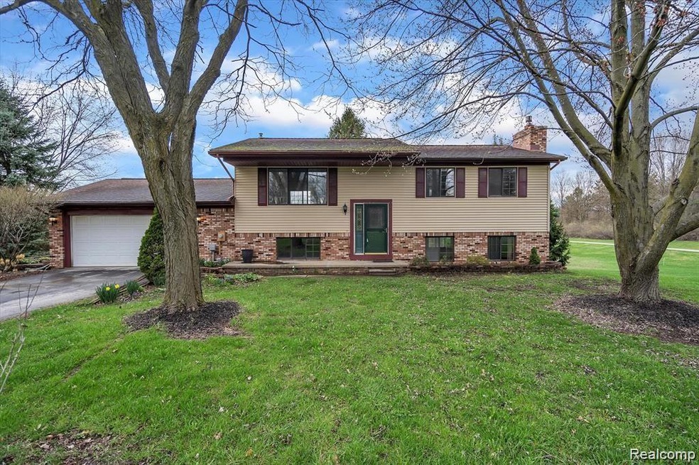 03-957-E-Davis-Rd-WindowStill-Real-Estate-Photogra