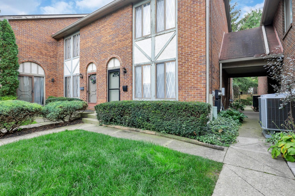 5405 Valley Lane