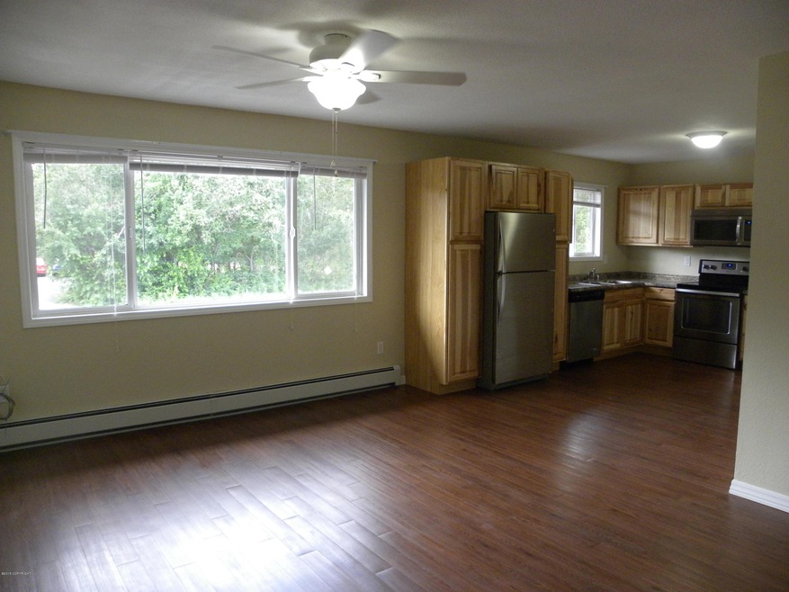 725 N Colonial Dr unit 3, Wasilla, AK 99654 - photo 1