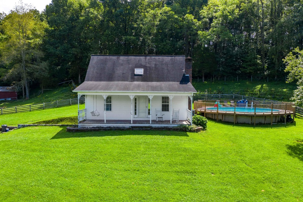 138 E Cross Roads Dr (18 of 86)