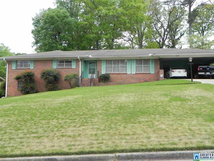 LOCATED ON A LOVELY WELL KEPT STREET  CONVENIENT T