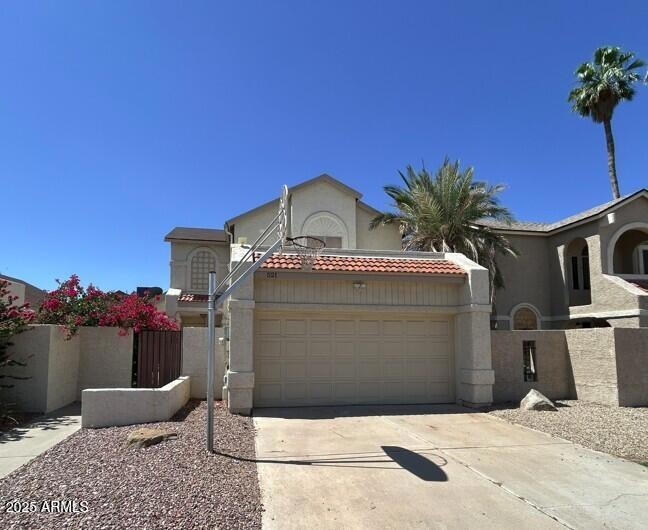 521 E Kristal Way, Phoenix, AZ 85024 - photo 1