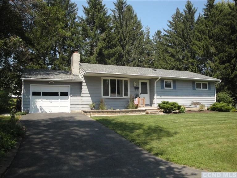 2 Ten Broeck Ave, Hudson, NY 12534 - photo 1