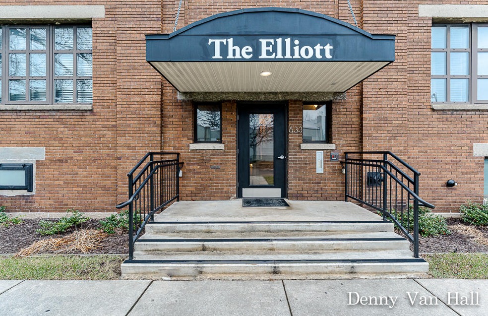 633ElliottUnit#302Lores