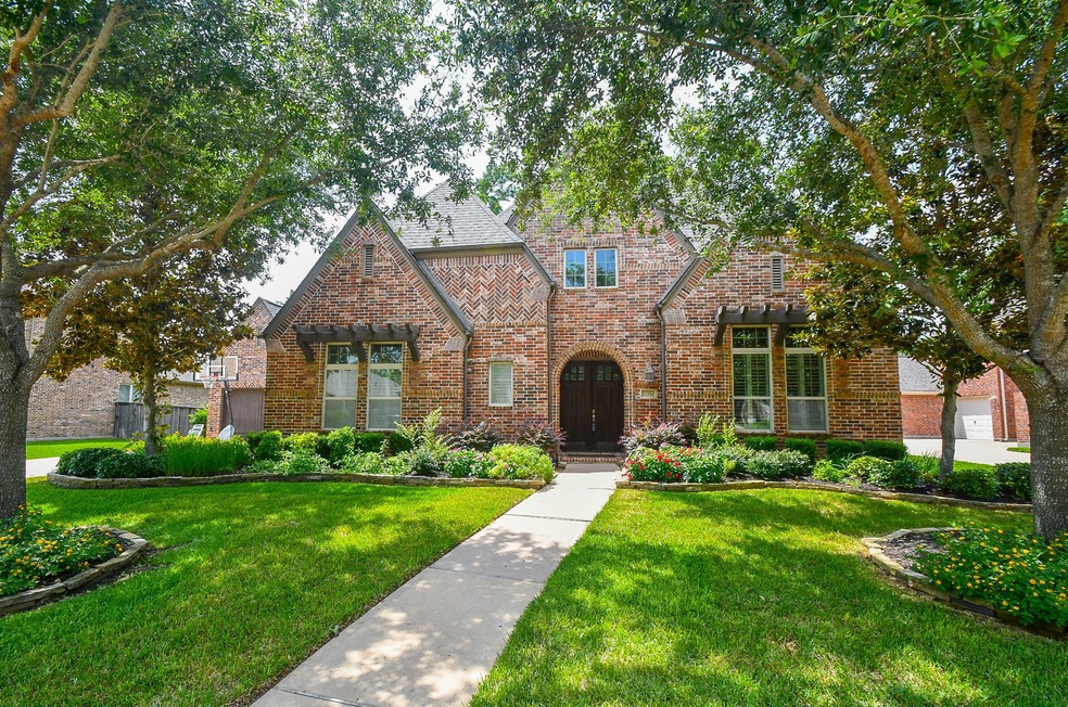 Welcome home to 21314 Aurora Park Drive! Stunning