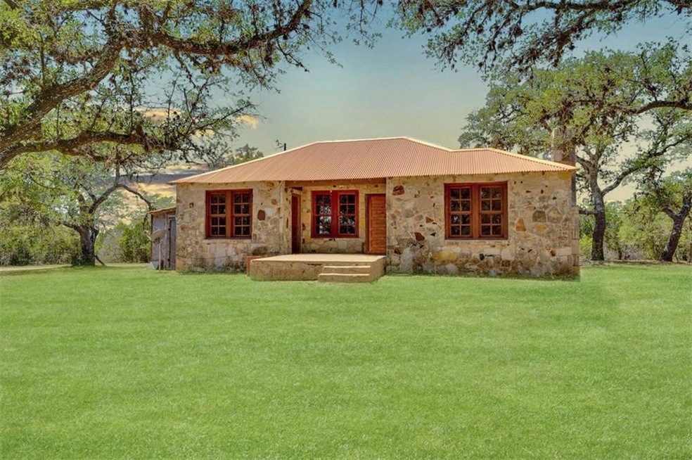 Dripping Springs Unrestricted 6.5 Acreage (Grass is digitally added due to draught ) to show what land 