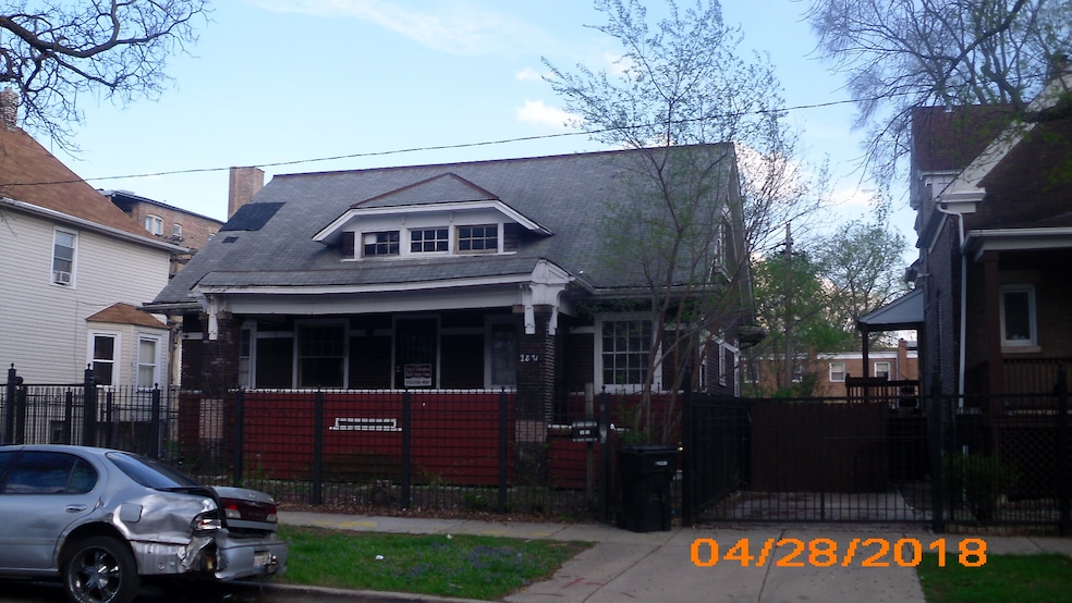 2871 E 77th St, Chicago, IL 60649 - photo 1