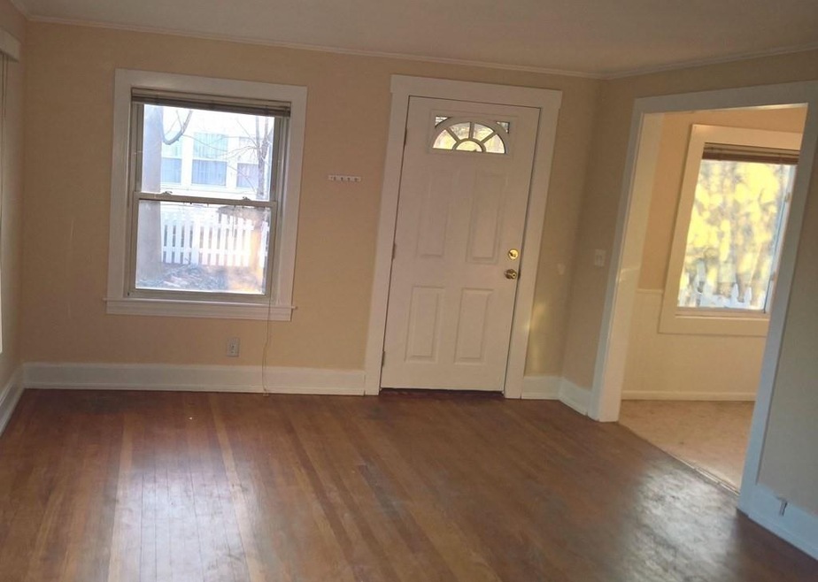 177 Lexington St unit B, Woburn, MA 01801 - photo 1