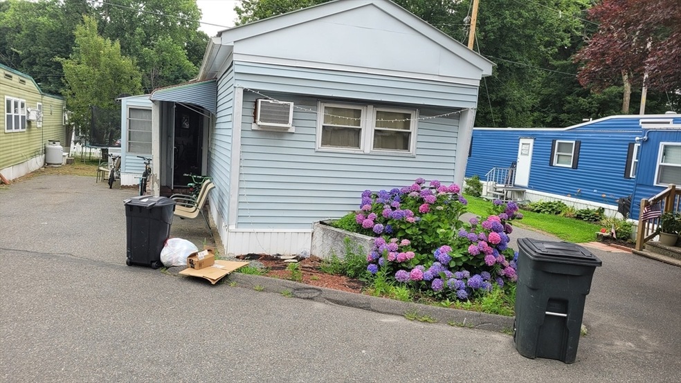 261 Newbury St unit 76C, Peabody, MA 01960 - photo 1