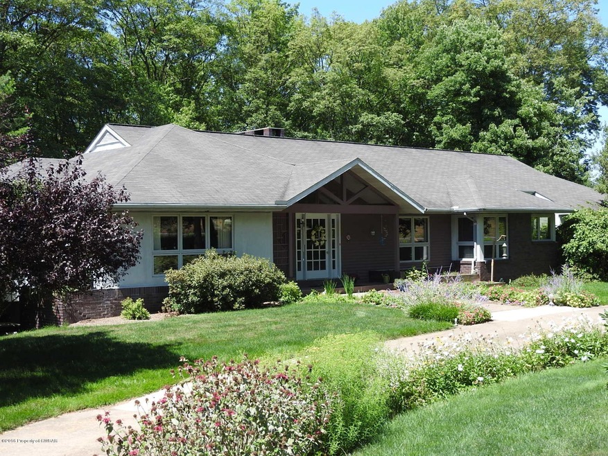 3 Mountainwood Dr, Mountain Top, PA 18707 - photo 1