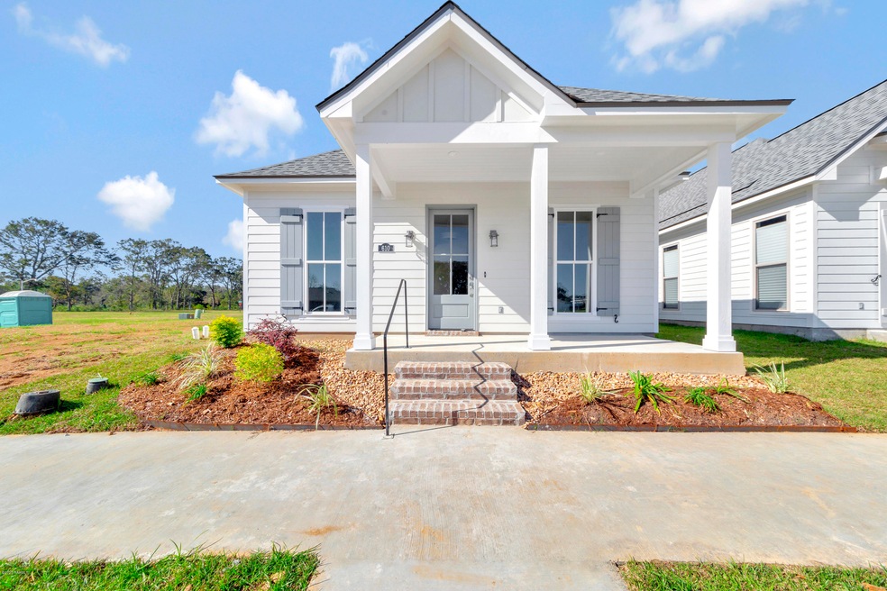 610BourdetteDr-1-5