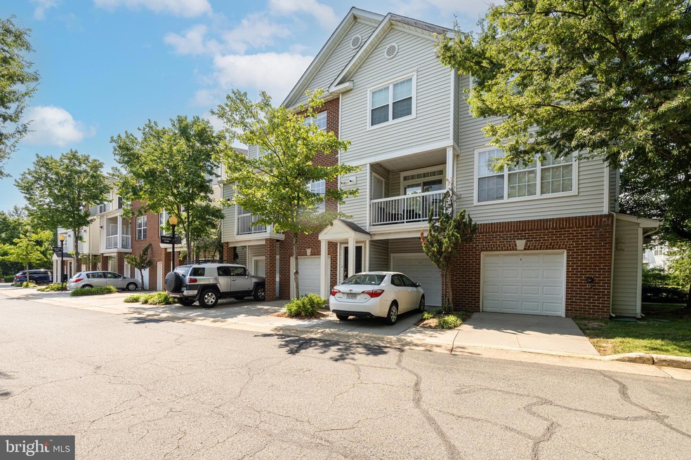 13024 Cabin Creek Rd unit 13024, Herndon, VA 20171 - photo 1