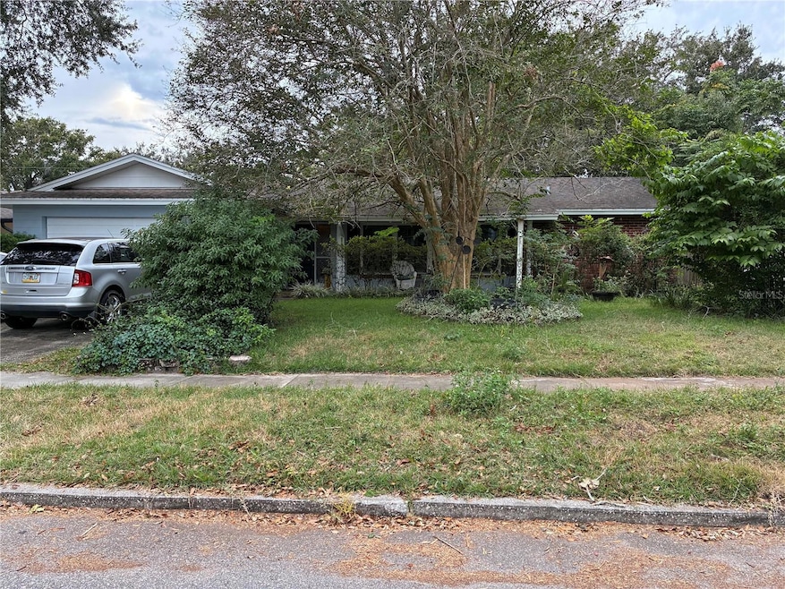 Pending $449,900 • Co-Listing Agent