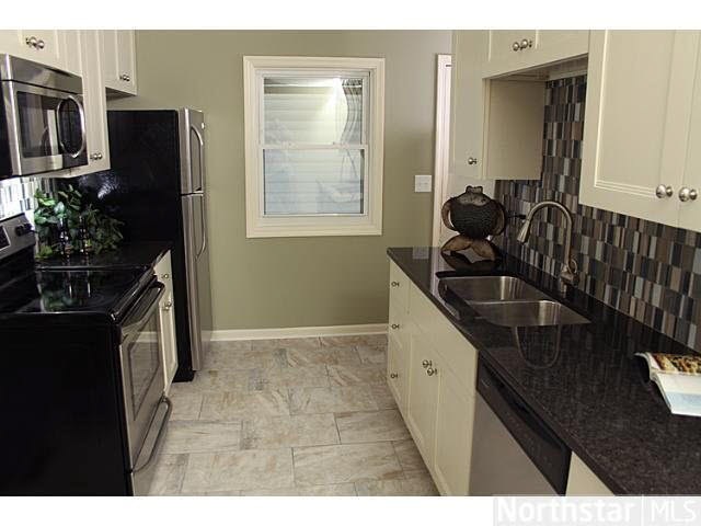 8425 Fremont Ave S, Bloomington, MN 55420 - photo 1