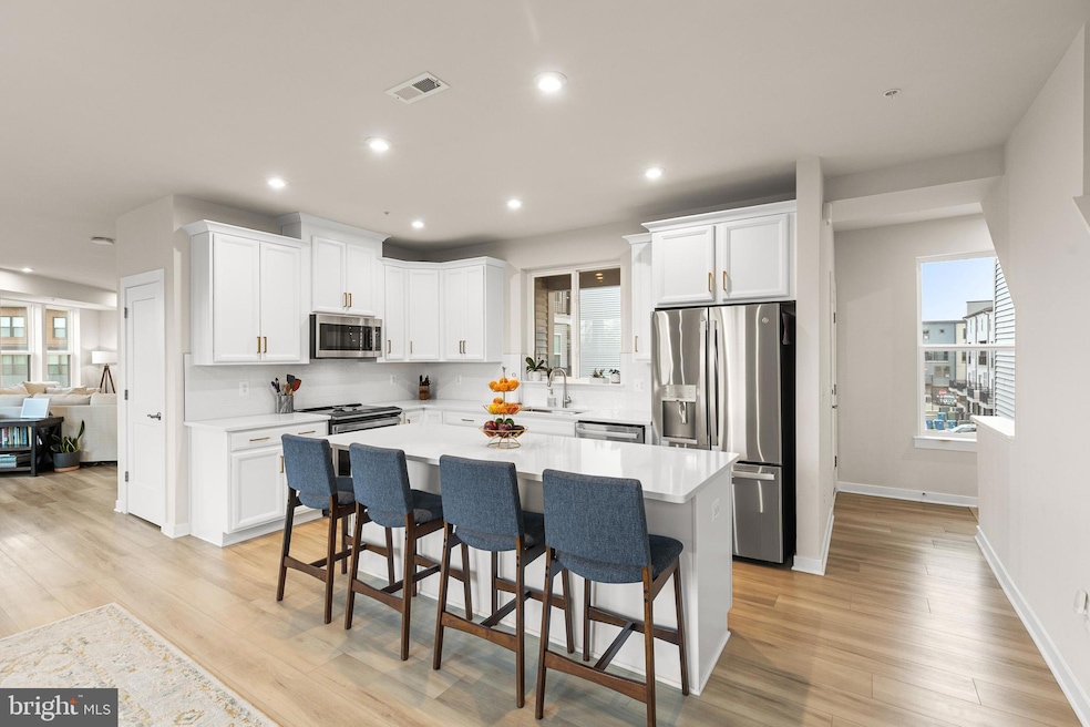 43769 Transit Square, Ashburn, VA 20147 - photo 1