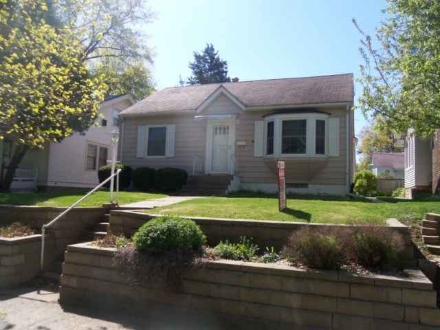 1125 E Denison Ave, Davenport, IA 52803 - photo 1