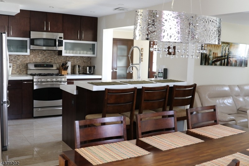 1600 Westover Rd, Linden, NJ 07036 - photo 1