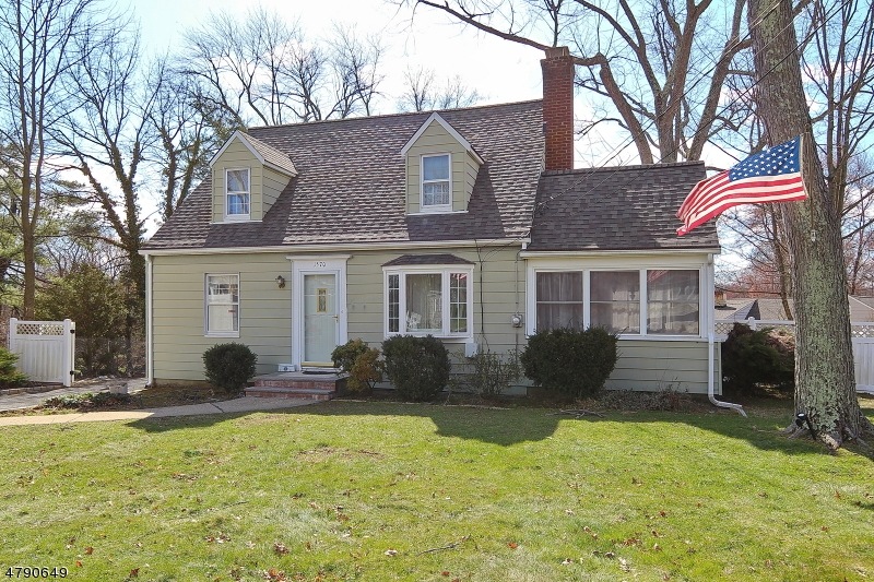 1570 Springfield Ave, New Providence, NJ 07974 - photo 1