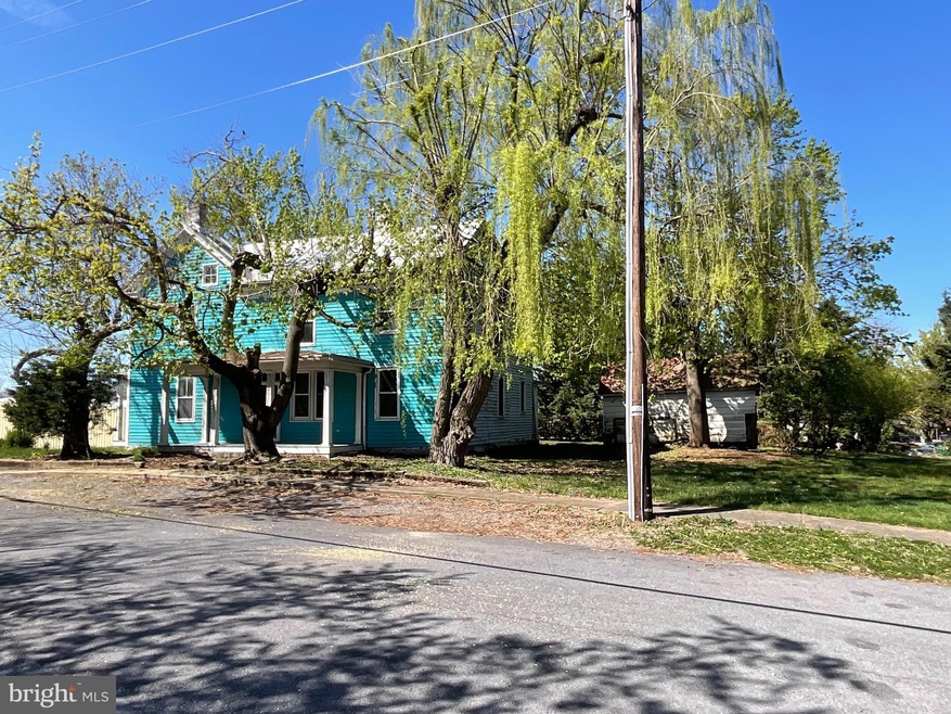 100 Railroad Ave, Edinburg, VA 22824 - photo 1