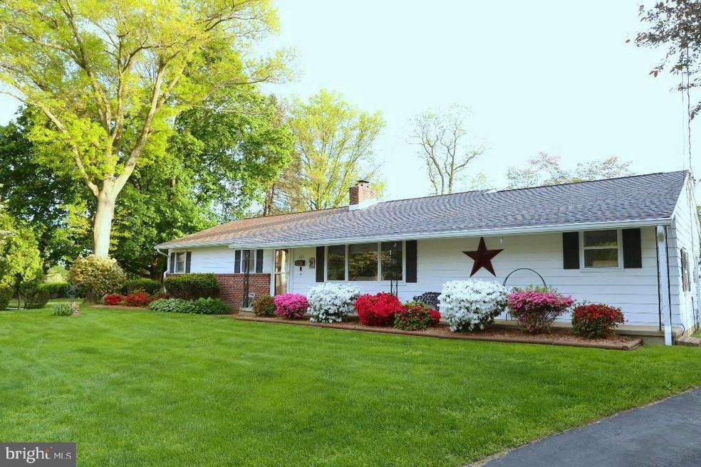 133 Orchard Ave, Hightstown, NJ 08520 - photo 1