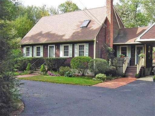 147 Center Depot Rd, Charlton, MA 01507 - photo 1