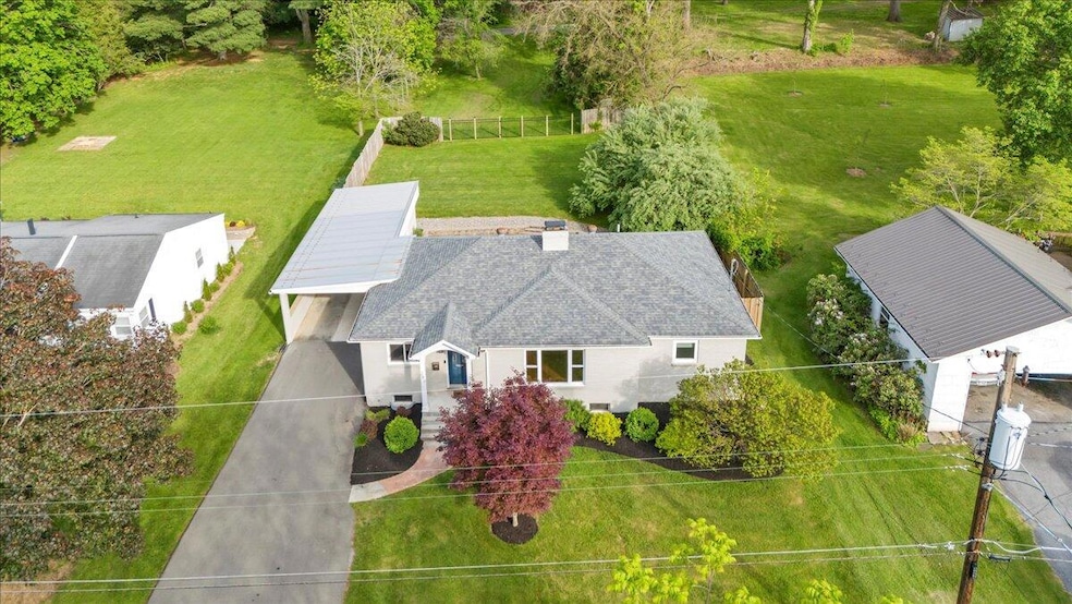 Pending $425,000 • Co-Listing Agent