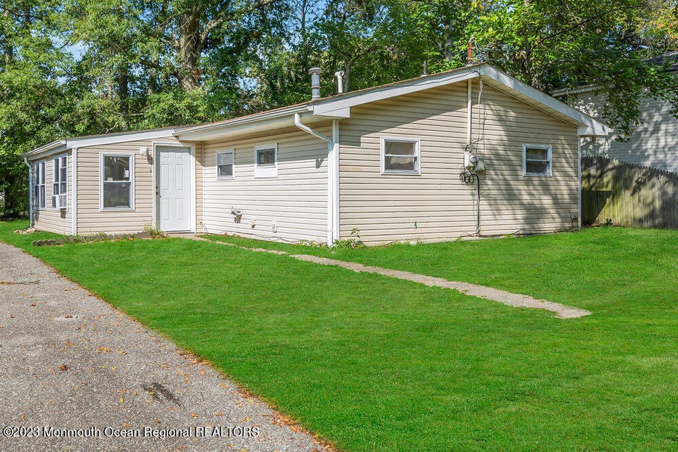 108 Lakewood Ct, Little Egg Harbor Township, NJ 08087 - photo 1