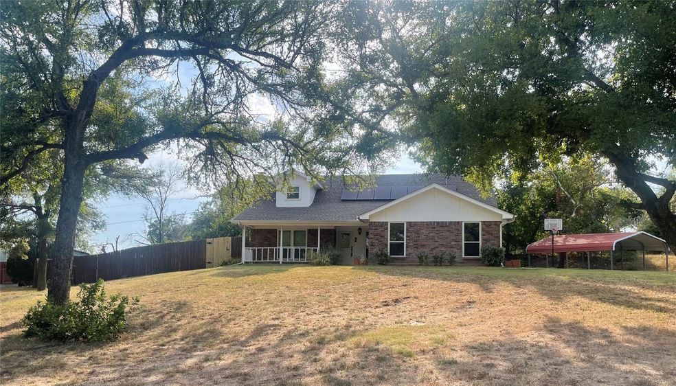 1516 Oakridge Ct W, Azle, TX 76020 - photo 1