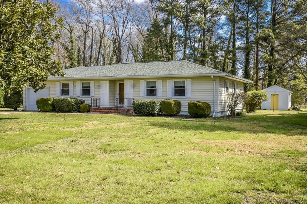 329 James Ln, Weems, VA 22576 - photo 1