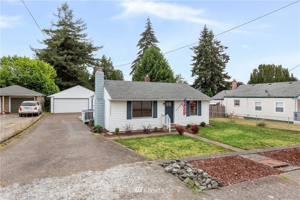 1111 Dibb St, Bremerton, WA 98310 - photo 1