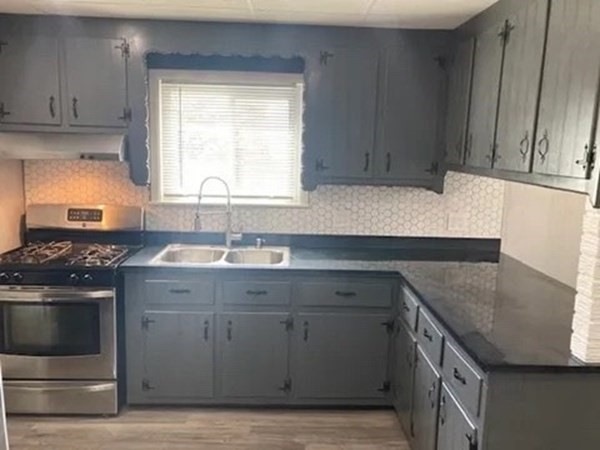 601 Warren St unit 2, Fall River, MA 02721 - photo 1